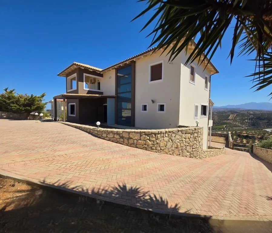 βίλα προς πώληση 360 τ.μ Αρχάνες Νομός Ηρακλείου