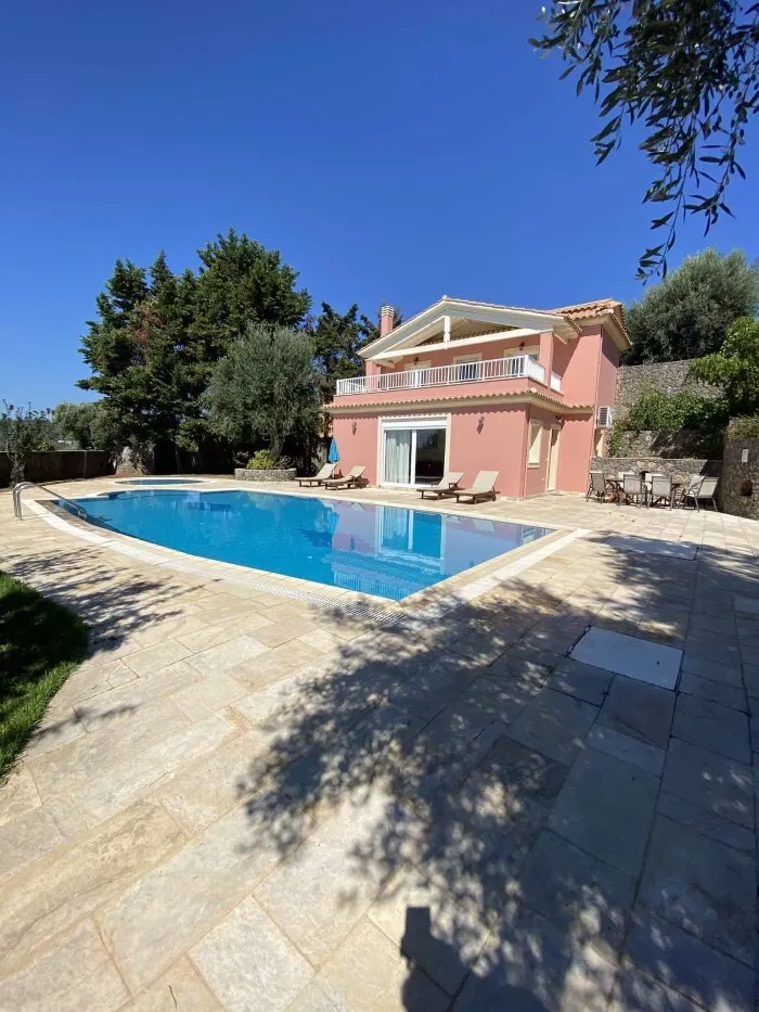 βίλα προς πώληση 132 τ.μ Κέρκυρα Νομός Κέρκυρας