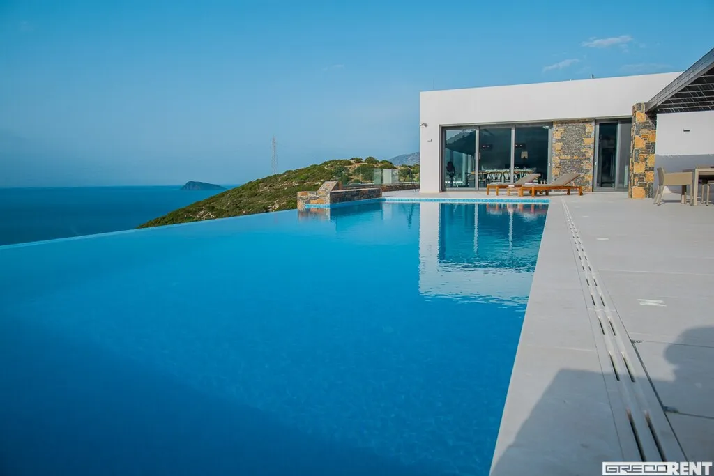 βίλα προς πώληση 420 τ.μ Άγιος Νικόλαος Νομός Λασιθίου