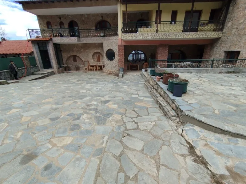 ξενοδοχείο προς πώληση 1460 τ.μ Χορτιάτης Προάστια Θεσσαλονίκης