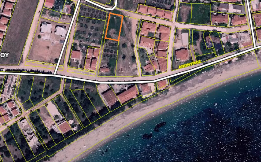 γη προς πώληση 768 τ.μ Πολύγυρος Χαλκιδική