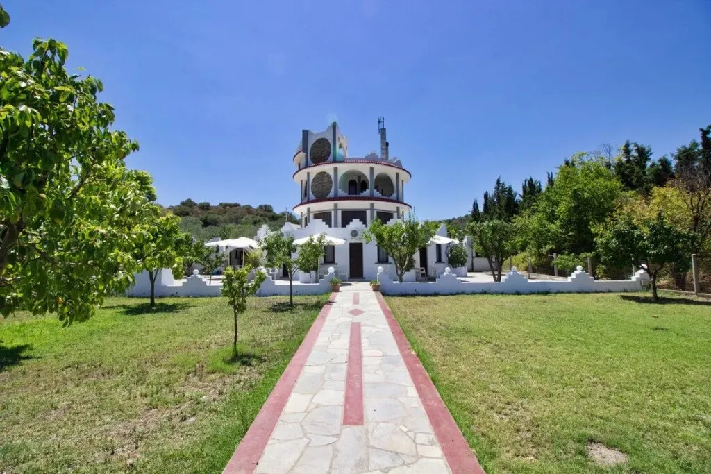 ξενοδοχείο προς πώληση 350 τ.μ Αριστοτέλης Χαλκιδική