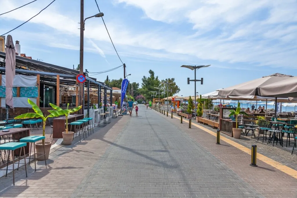 ξενοδοχείο προς πώληση 320 τ.μ Σιθωνία Χαλκιδική