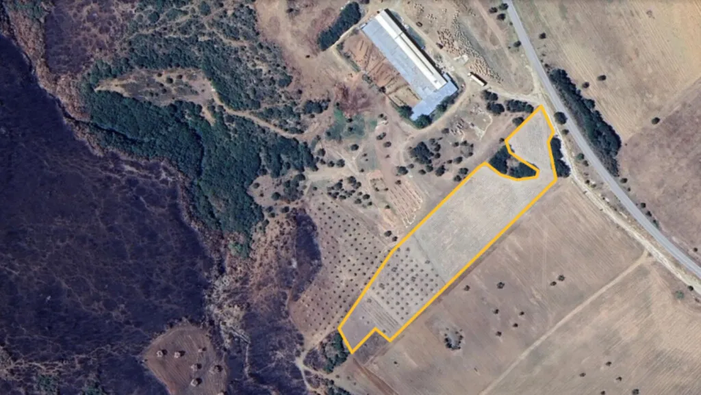 γη προς πώληση 11500 τ.μ Πολύγυρος Χαλκιδική