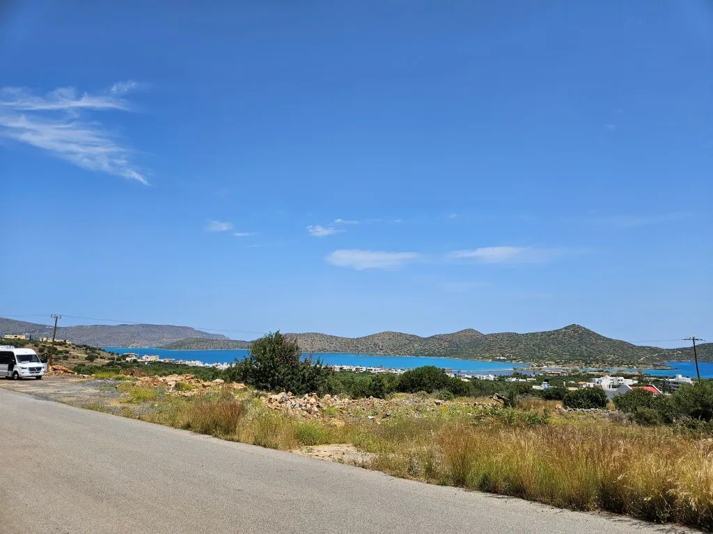 γη προς πώληση 4653 τ.μ Ελούντα Νομός Λασιθίου