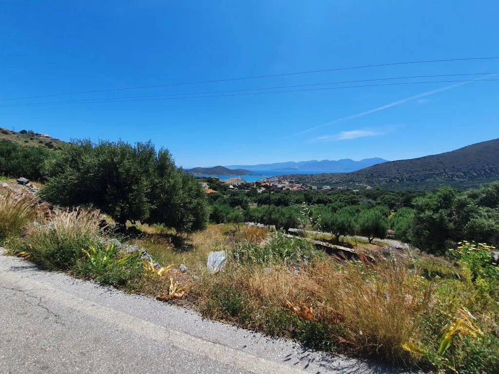 γη προς πώληση 1285 τ.μ Ελούντα Νομός Λασιθίου