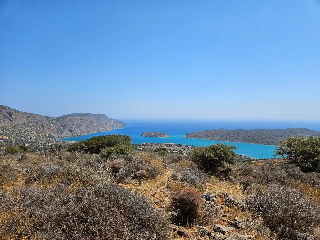 γη προς πώληση 13439 τ.μ Άγιος Νικόλαος Νομός Λασιθίου