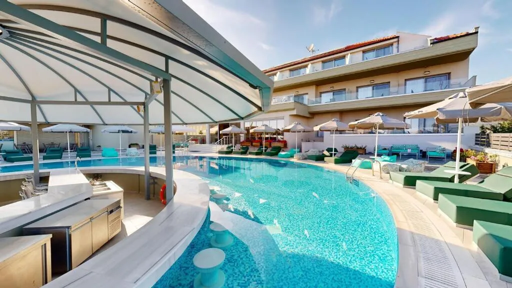 ξενοδοχείο προς πώληση 4000 τ.μ Θάσος Νομός Καβάλας