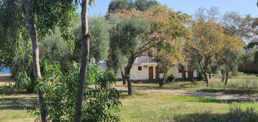 ξενοδοχείο προς πώληση 730 τ.μ Σιθωνία Χαλκιδική