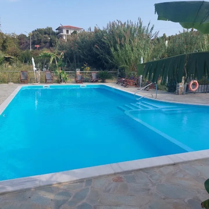 ξενοδοχείο προς πώληση 1400 τ.μ Σιθωνία Χαλκιδική