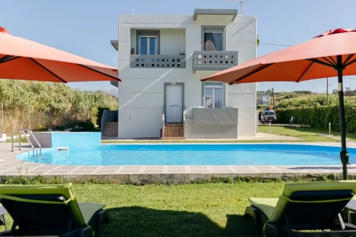 επιχείρηση προς πώληση 320 τ.μ Πλατανιάς Νομός Χανίων