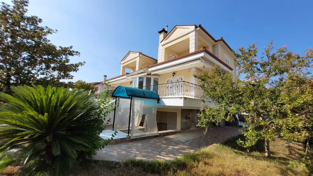 μονοκατοικία προς πώληση 340 τ.μ Βασιλικά Προάστια Θεσσαλονίκης