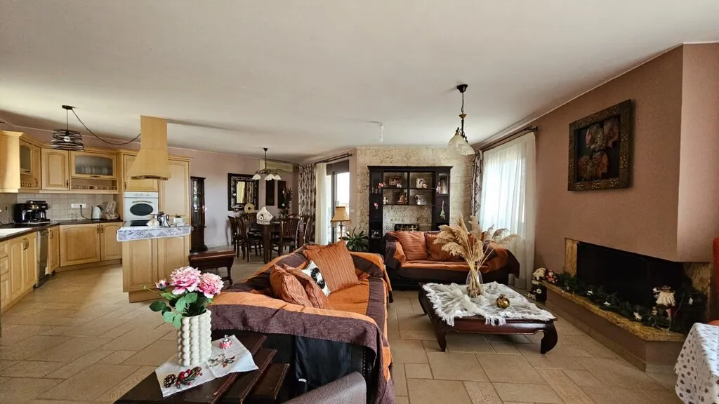 διαμέρισμα προς πώληση 198 τ.μ Άγιος Νικόλαος Νομός Λασιθίου