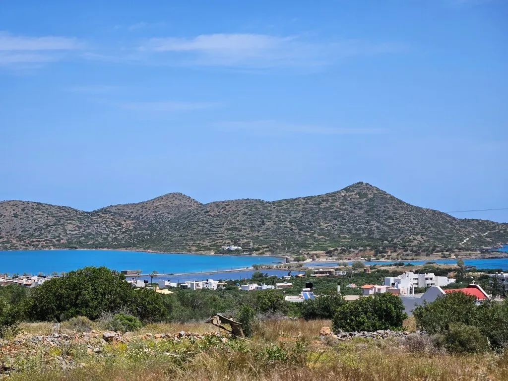 γη προς πώληση 4653 τ.μ Ελούντα Νομός Λασιθίου