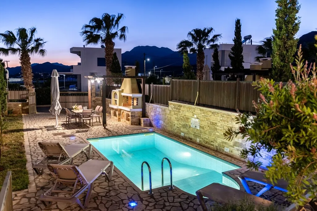 βίλα προς πώληση 223 τ.μ Μακρύς Γιαλός Νομός Λασιθίου