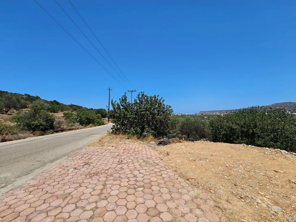 γη προς πώληση 809 τ.μ Βραχάσι Νομός Λασιθίου