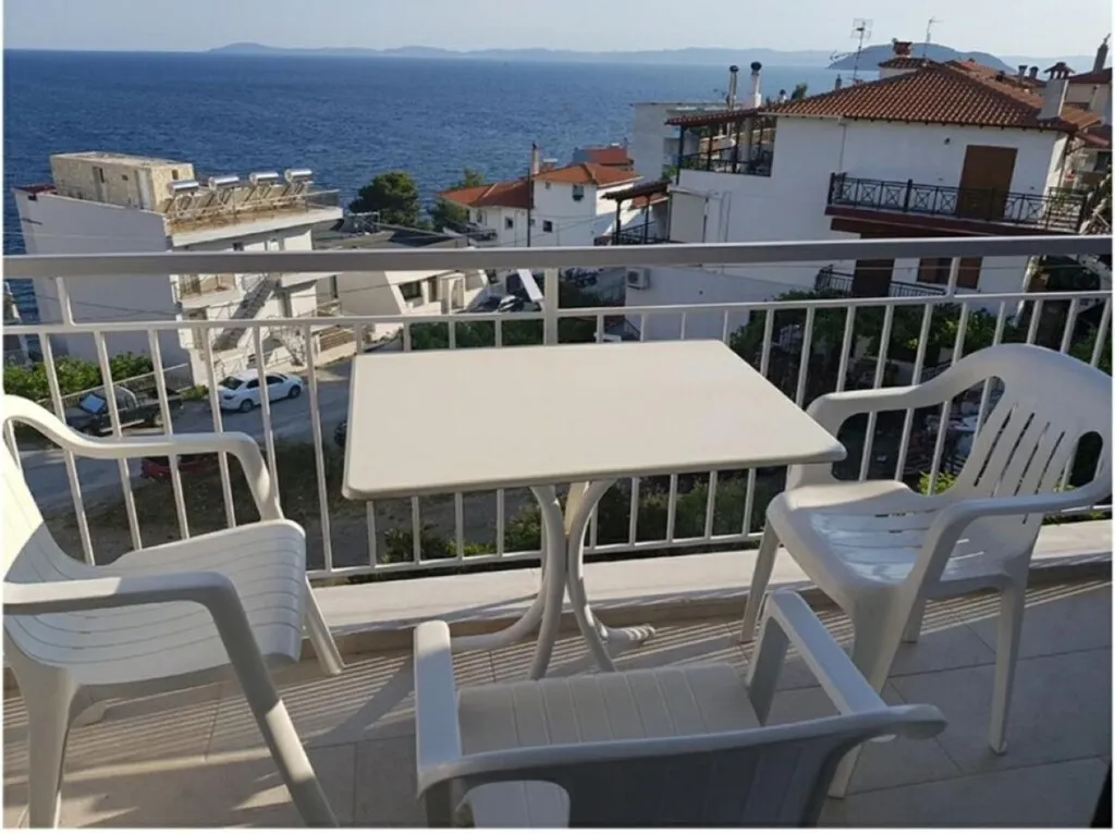 ξενοδοχείο προς πώληση 386 τ.μ Σιθωνία Χαλκιδική