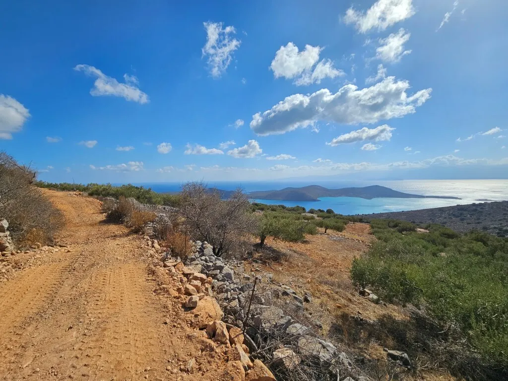 γη προς πώληση 12178 τ.μ Άγιος Νικόλαος Νομός Λασιθίου