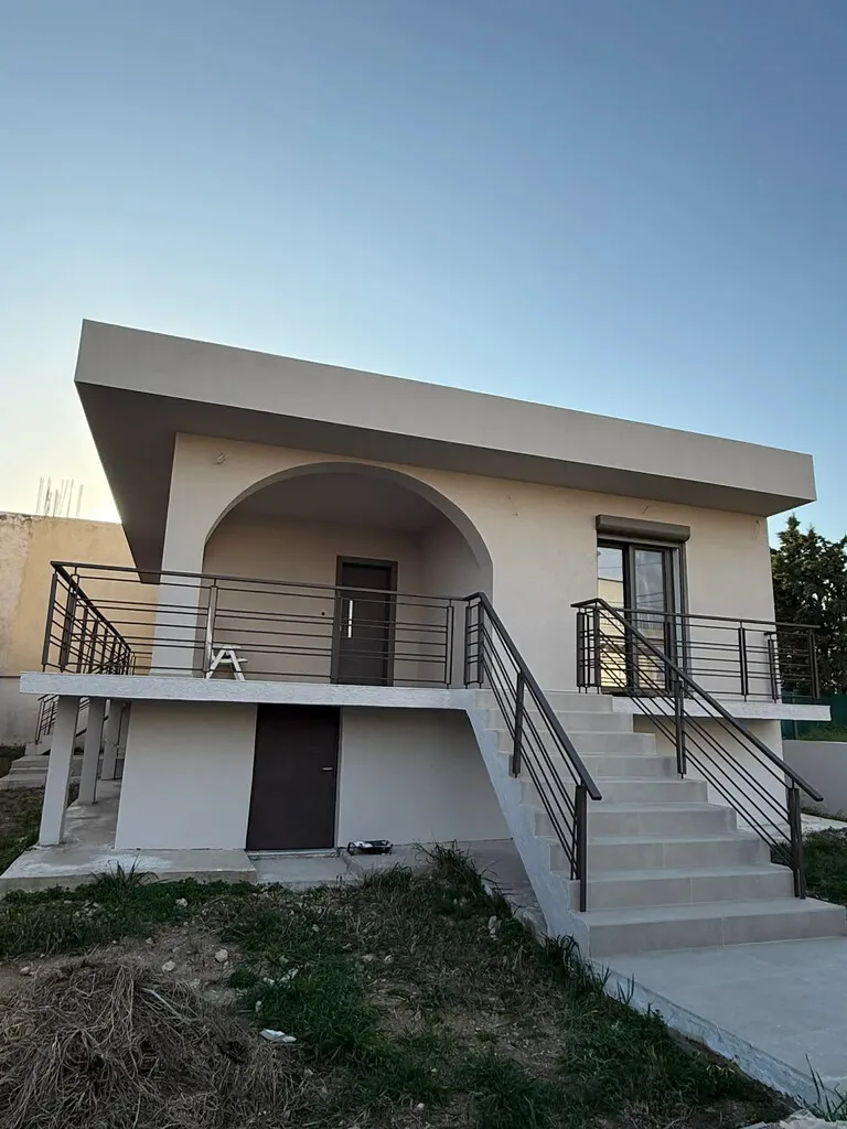 μονοκατοικία προς πώληση 96 τ.μ Αρτέμιδα (Λούτσα) Ανατολικά Αθήνας