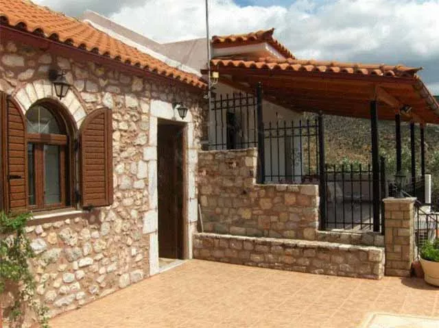 μονοκατοικία προς πώληση 120 τ.μ Θεράπνη Λακωνία