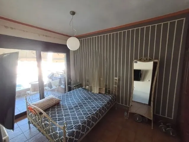 640