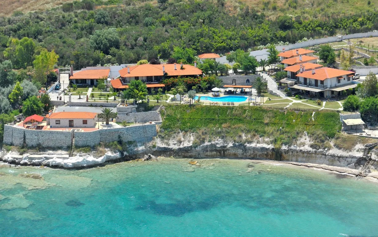 ξενοδοχείο προς πώληση 1300 τ.μ Αριστοτέλης Χαλκιδική