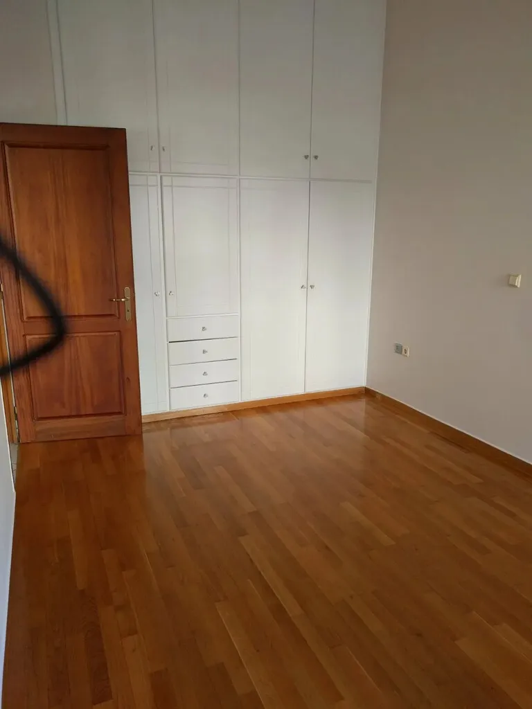 768