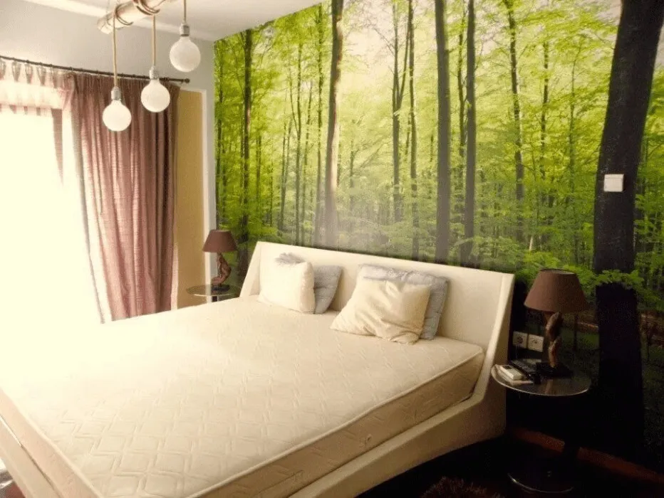 932