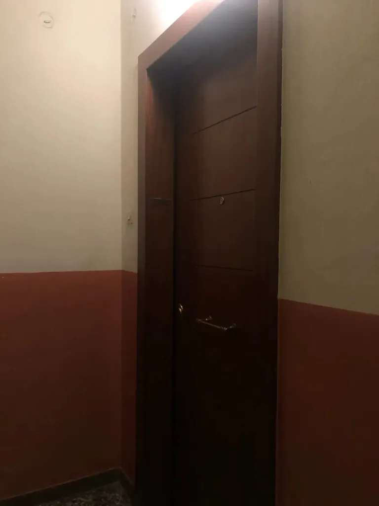 768