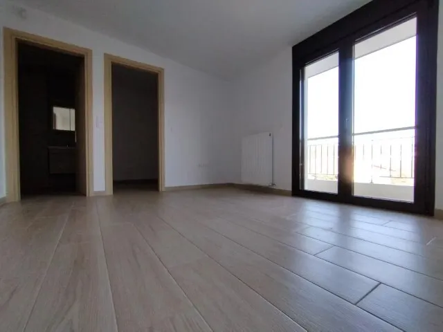 640