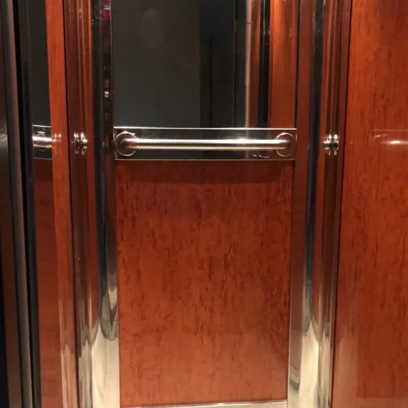 800