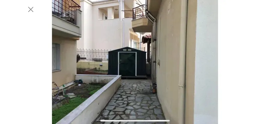 900