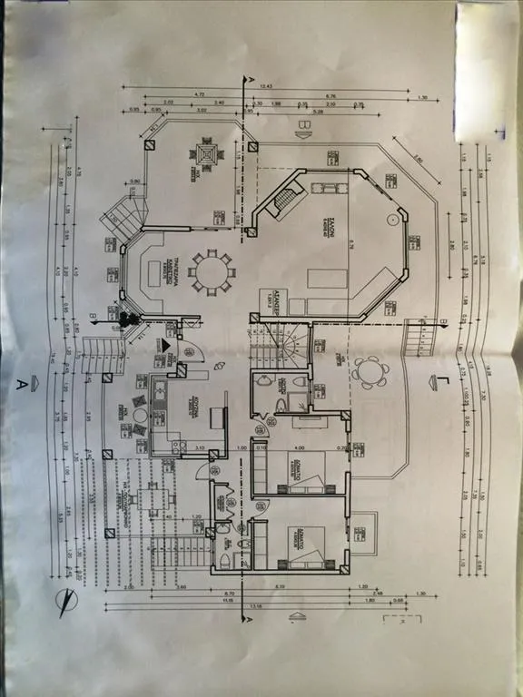 576