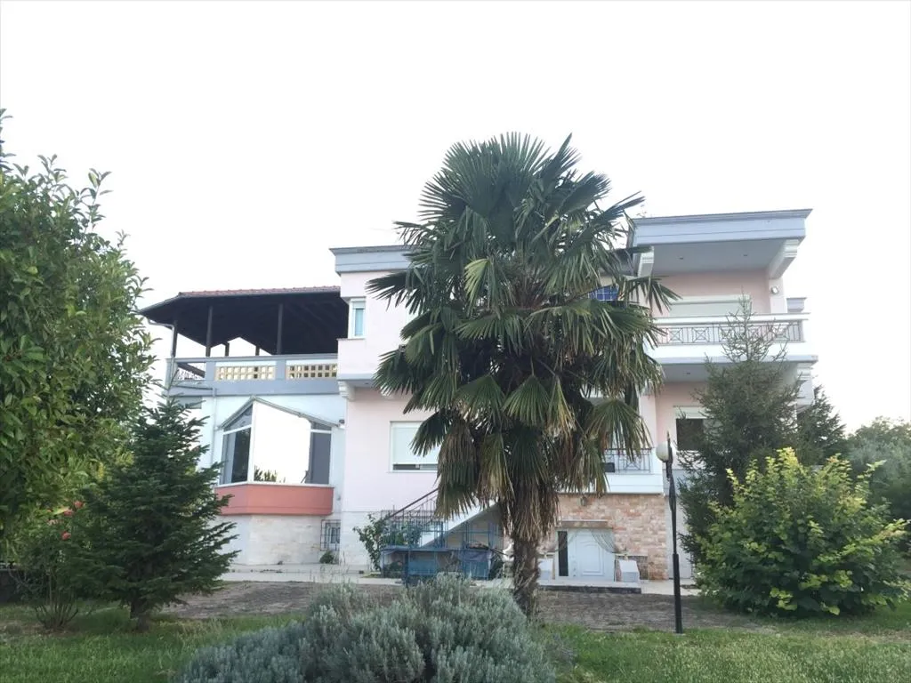 μονοκατοικία προς πώληση 310 τ.μ Βέροια Ημαθία