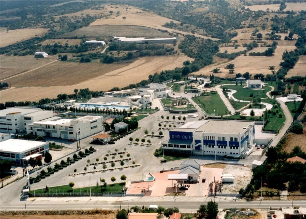 εμπορικό ακίνητο προς πώληση 4530 τ.μ Μυγδονία Προάστια Θεσσαλονίκης