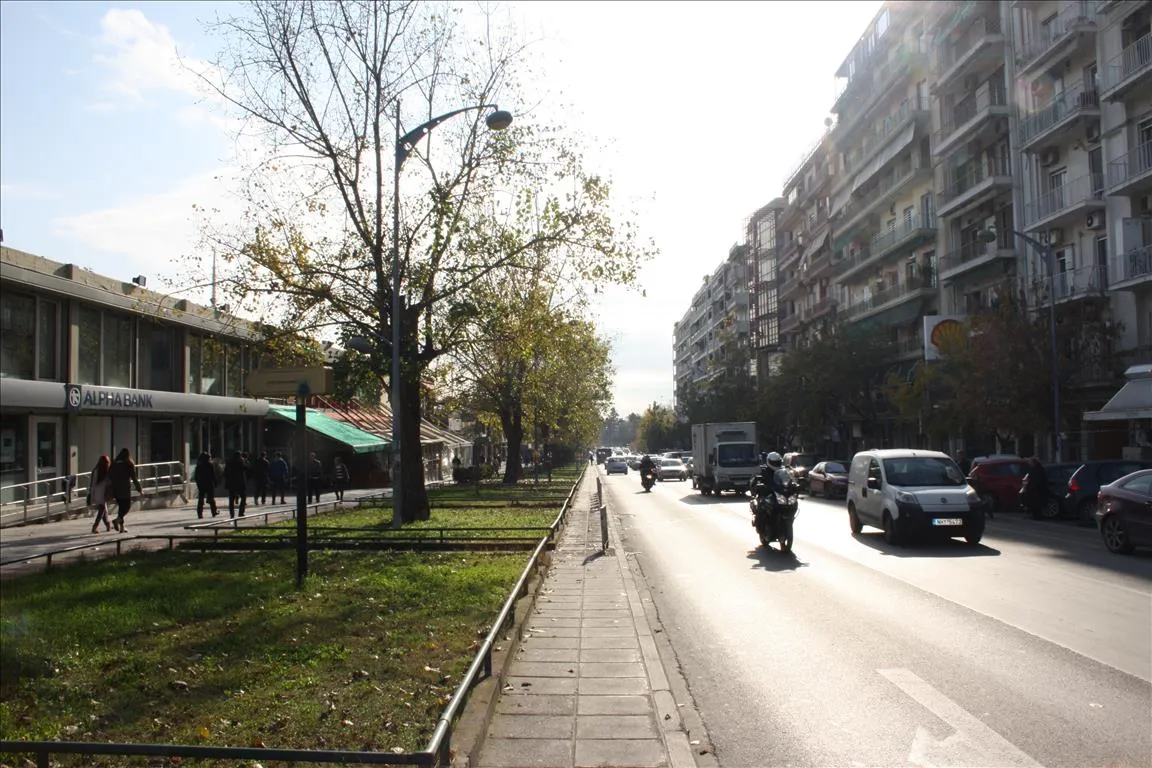 εμπορικό ακίνητο προς πώληση 800 τ.μ Κέντρο Θεσσαλονίκης Δήμος Θεσσαλονίκης