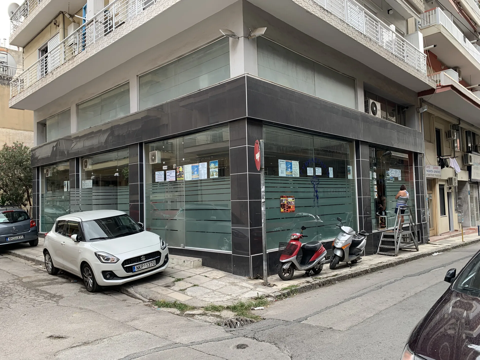 εμπορικό ακίνητο προς πώληση 205 τ.μ Φάληρο - Ιπποκράτειο Δήμος Θεσσαλονίκης
