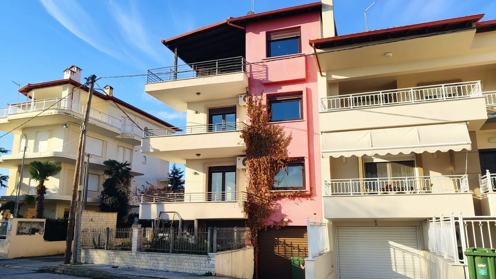 μεζονέτα προς πώληση 250 τ.μ Κατερίνη Νομός Πιερίας