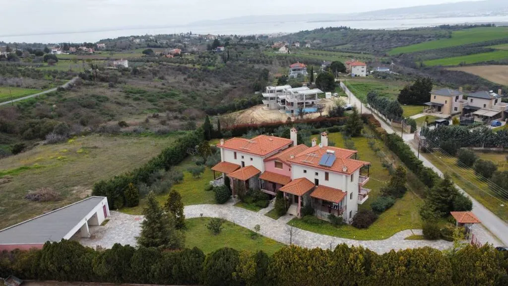 συγκρότημα προς πώληση 627 τ.μ Θερμαϊκός Προάστια Θεσσαλονίκης