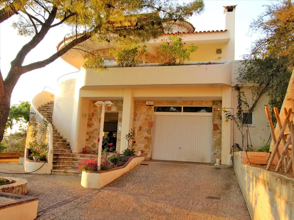 μονοκατοικία προς πώληση 450 τ.μ Καλύβια Θορικού Υπόλοιπη Αττικής