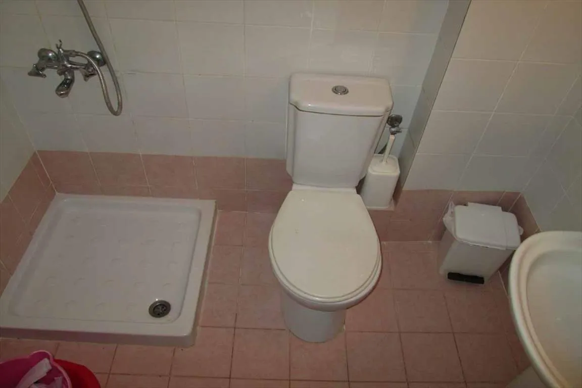 1152