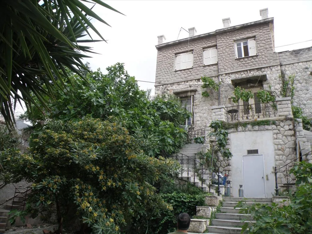 μονοκατοικία προς πώληση 760 τ.μ Κέντρο - Λιμάνι Πειραιάς