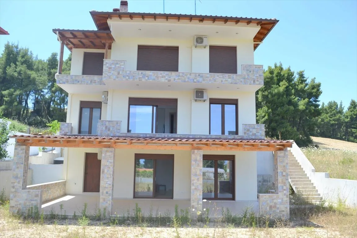 μονοκατοικία προς πώληση 180 τ.μ Κασσάνδρα Χαλκιδική