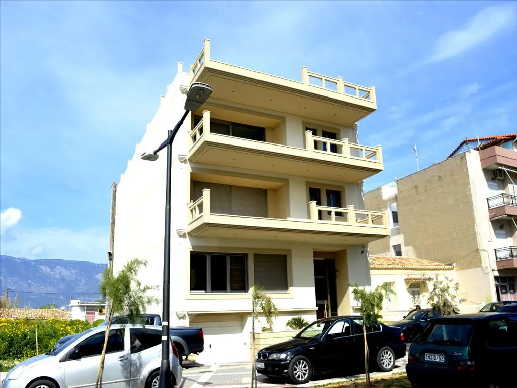 επιχείρηση προς πώληση 1000 τ.μ Κόρινθος Κορινθία
