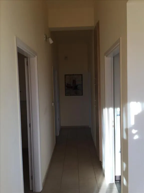 576
