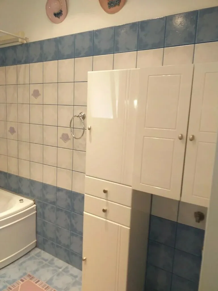 768