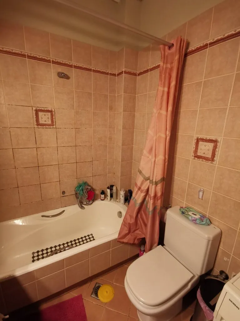 768