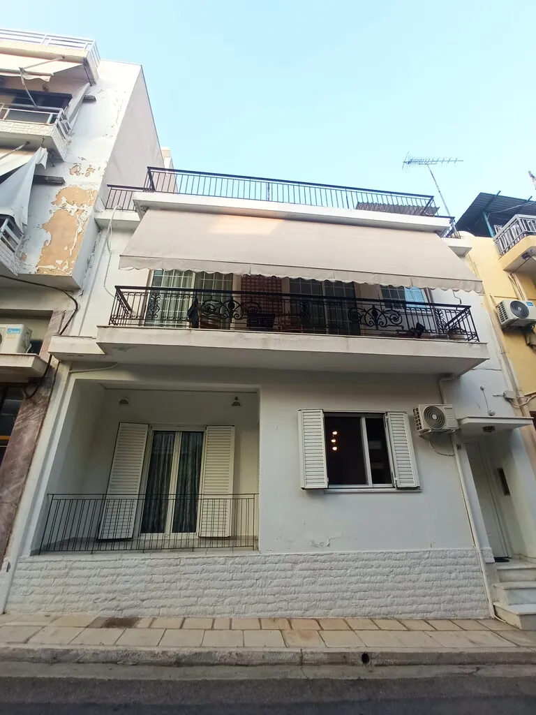 κτίριο προς πώληση 220 τ.μ Νίκαια Προάστια Πειραιά