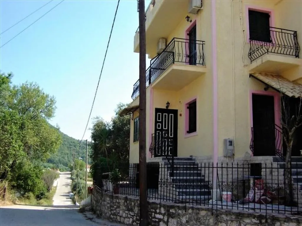 ξενοδοχείο προς πώληση 330 τ.μ Μαργαρίτι Θεσπρωτία