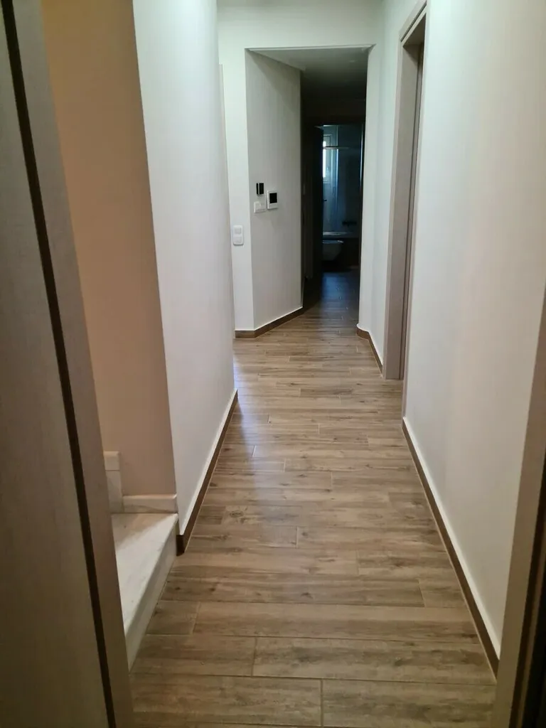 768